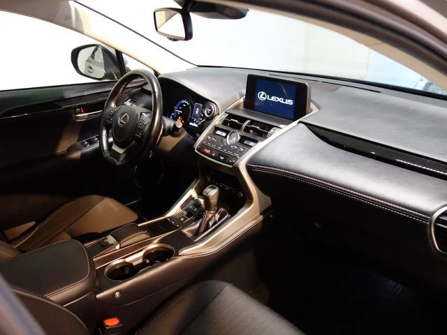 Lexus NX Hybrid Aut. *CARPLAY *ASSISTENZ *LENKRADHZG