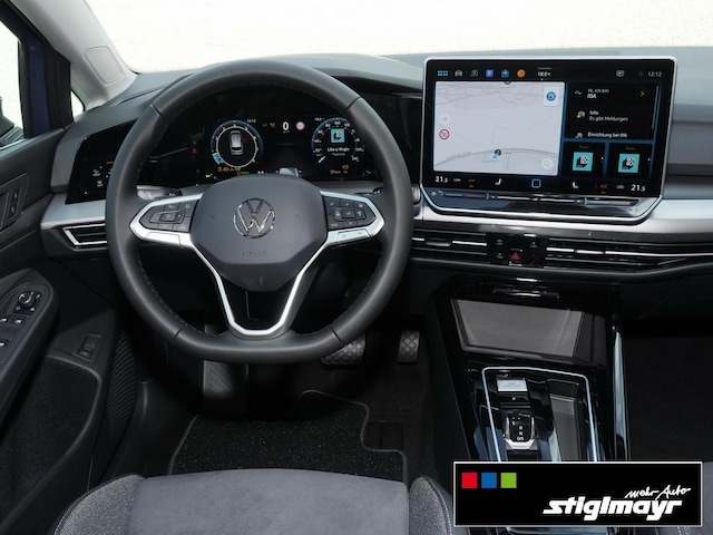 Volkswagen Golf DSG Style Variant