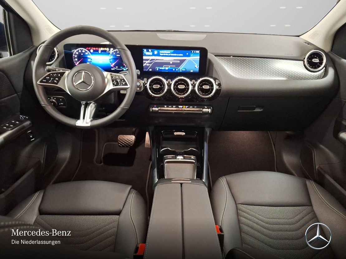 Mercedes-Benz B 200 Sedan