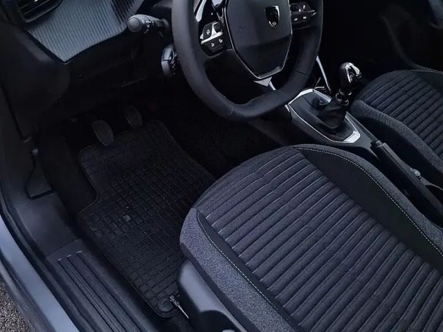 Peugeot 2008 PureTech Style