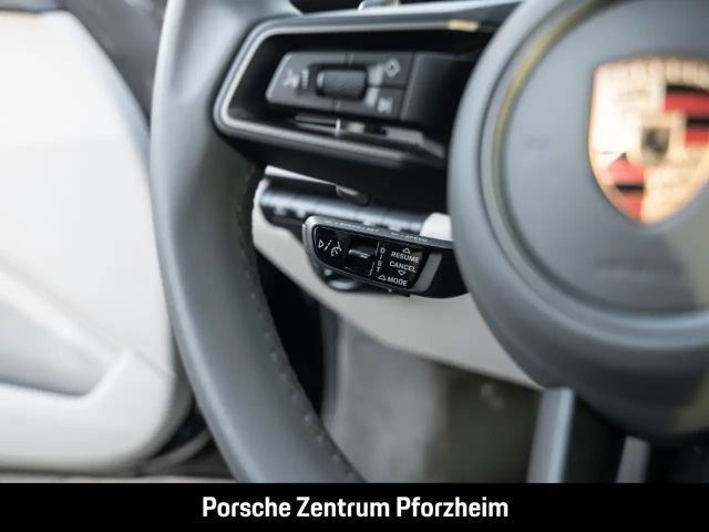 Porsche 992 4S Carrera Coupé