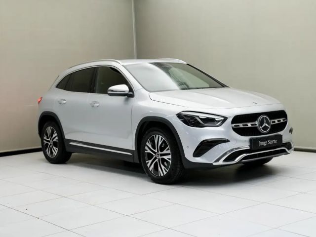 Mercedes-Benz GLA 180 GLA 180 d
