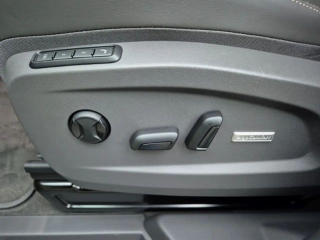 Volkswagen Multivan DSG Style T7