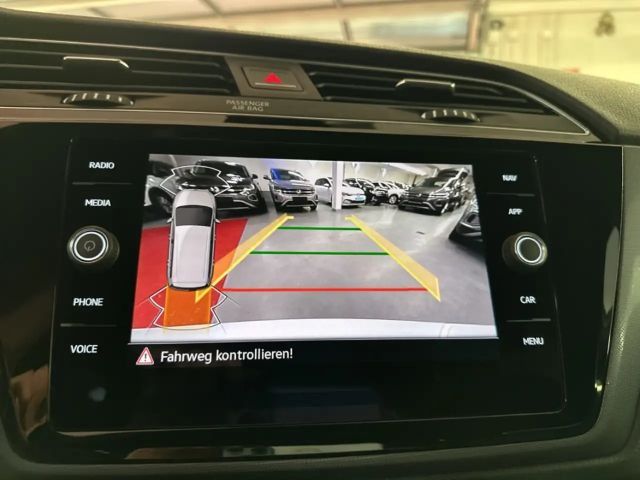 Volkswagen Touran 1.5 TSI DSG R-Line