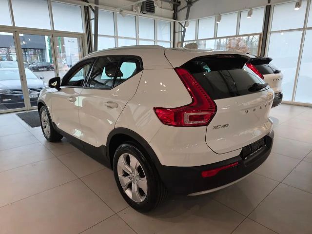 Volvo XC40 Momentum T3