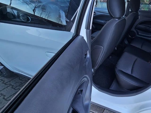 Mitsubishi Space Star Star