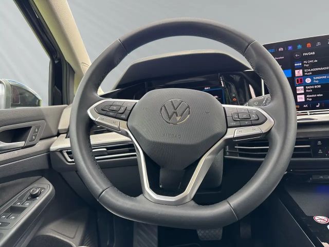 Volkswagen Golf 1.5 eTSI Golf VIII Style