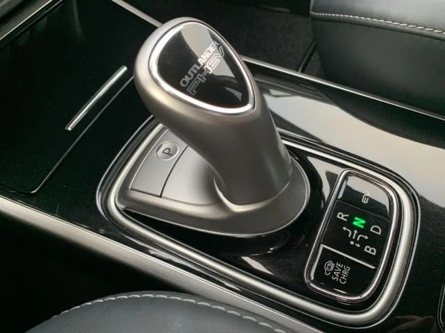 Mitsubishi Outlander 4WD PHEV