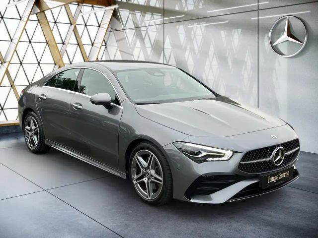Mercedes-Benz CLA 200 AMG Line Coupé