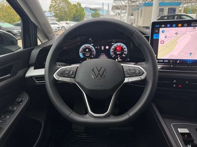 Volkswagen Golf DSG Life