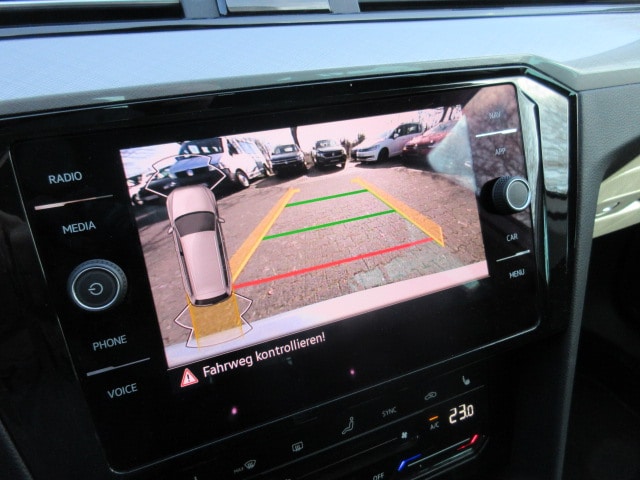 Volkswagen Passat 2.0 TDI DSG NAVI AHK LED KAMERA ACC ALU APS SITZHZ