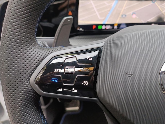 Volkswagen Golf 2.0 TSI DSG Golf VIII IQ.Drive