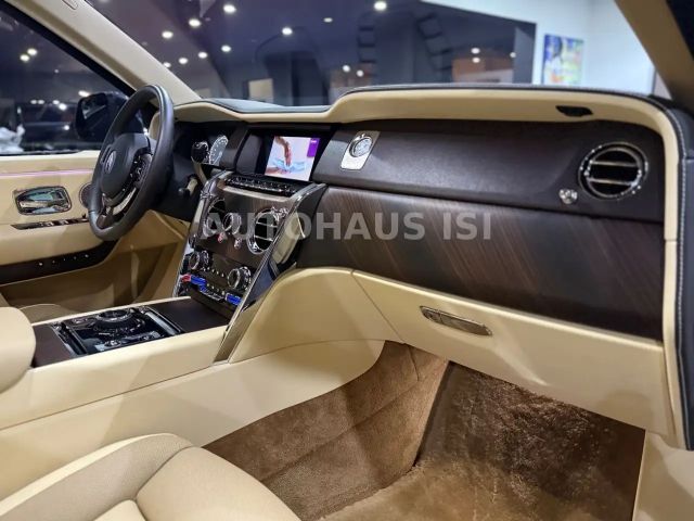Rolls-Royce Cullinan NOVITEC WIDEBODY,VIP,24",STARLIGHT