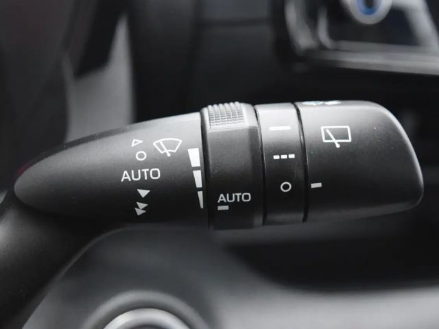 Toyota Yaris Club Hatchback