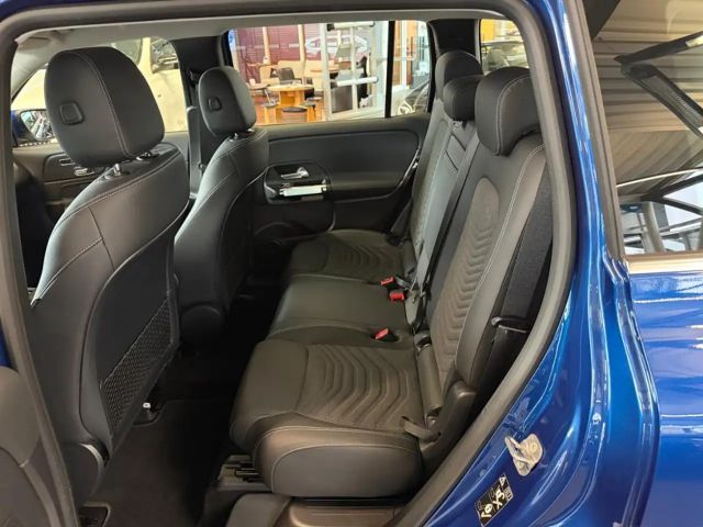 Mercedes-Benz EQB 300 4MATIC Progressive