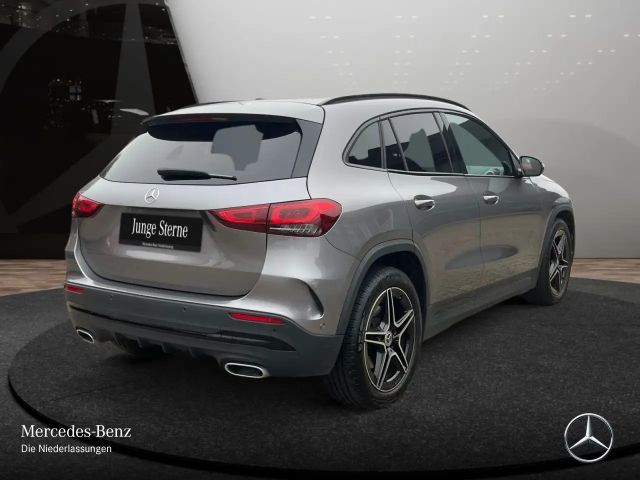 Mercedes-Benz GLA 220 4MATIC AMG Line GLA 220 d