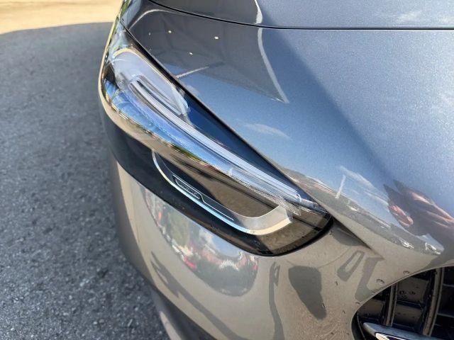 Mercedes-Benz B 180 Sedan