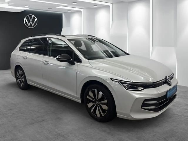 Volkswagen Golf 1.5 eTSI Golf VIII Variant