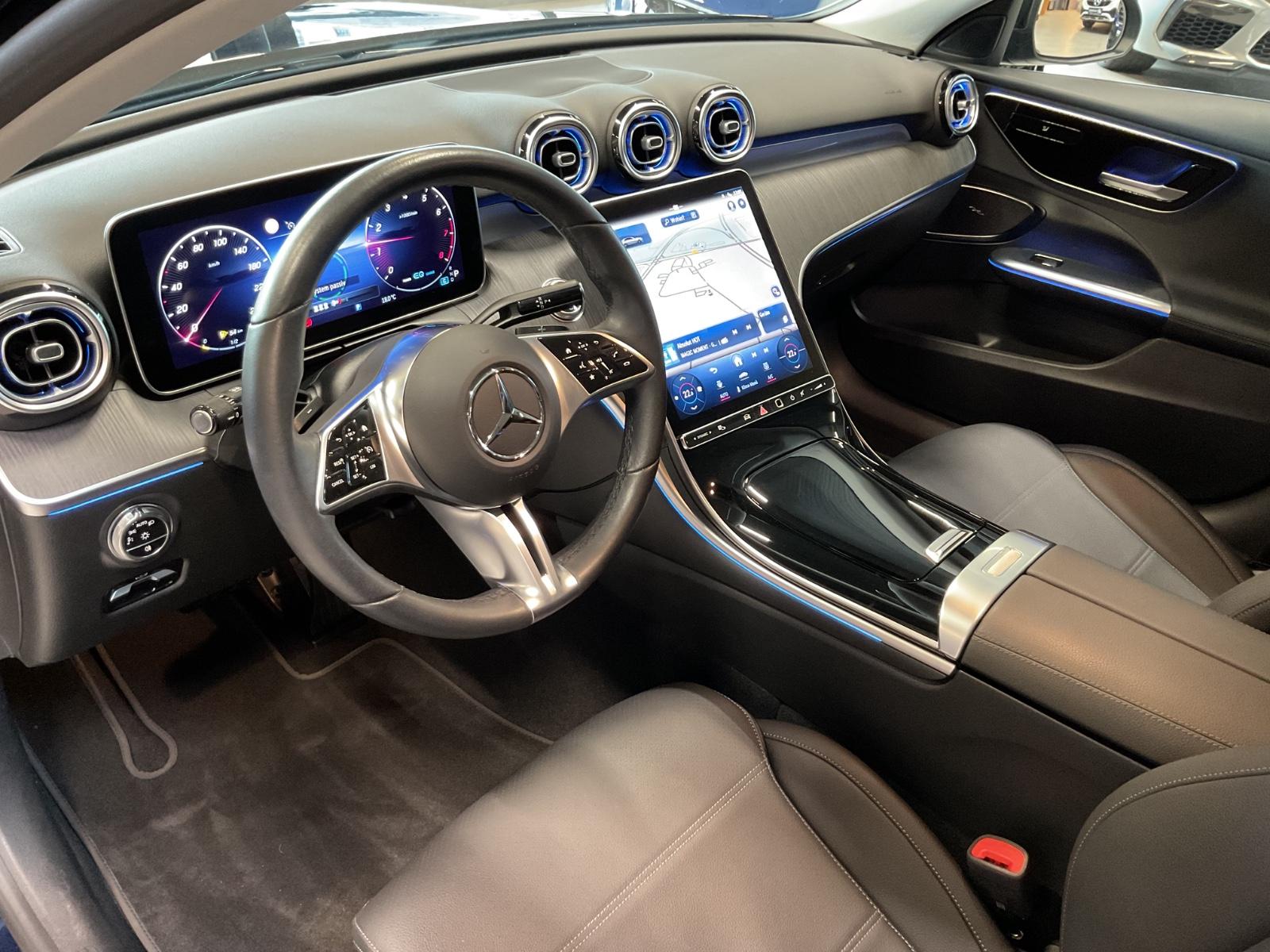 Mercedes-Benz C 200 AVANTGARDE Sedan