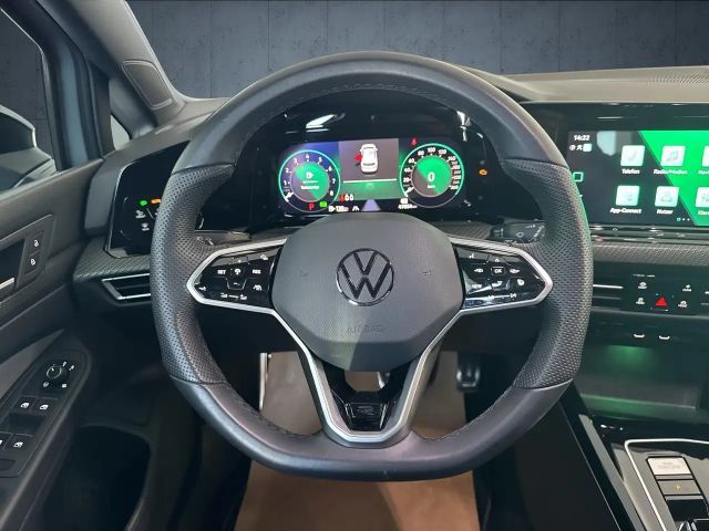 Volkswagen Golf DSG R-Line