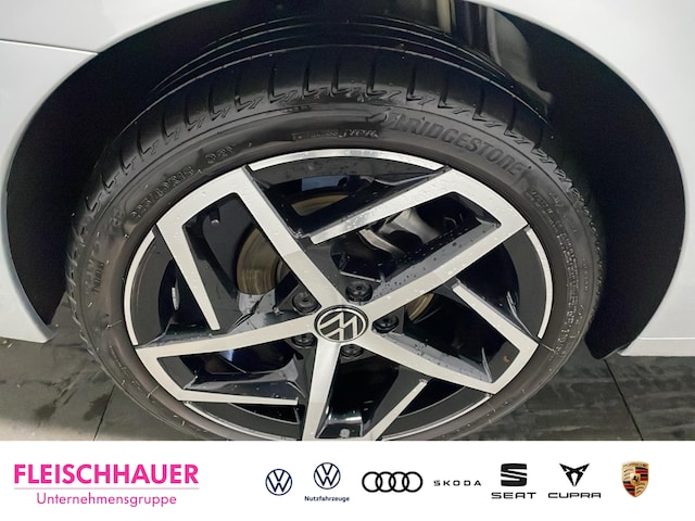 Volkswagen Golf 1.5 TSI Golf VIII Style Variant