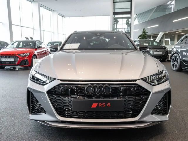 Audi RS6 4.0 TFSI Avant Quattro