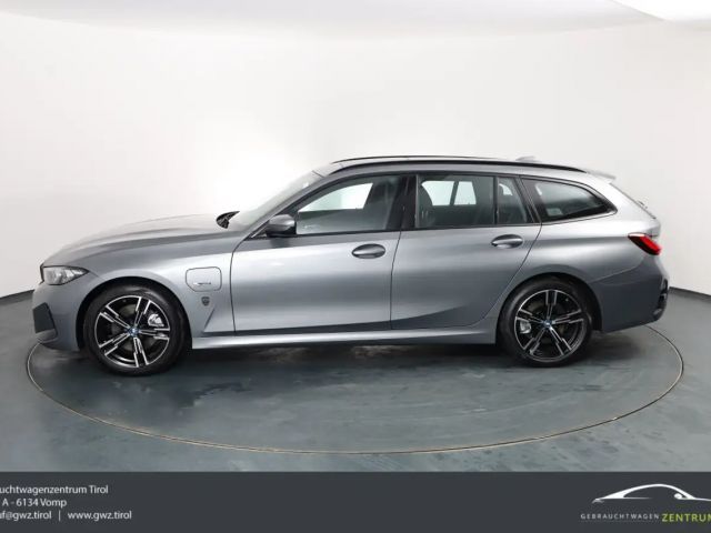 BMW 330 330e Touring