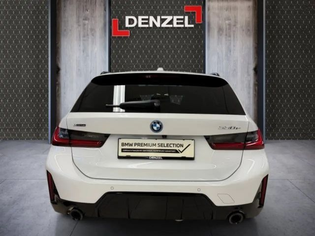 BMW 330 330e Touring xDrive