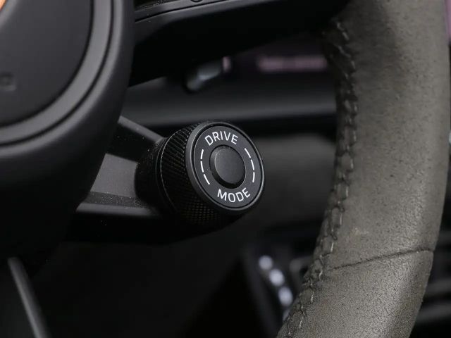 Porsche 992 4 Cabrio Carrera GTS