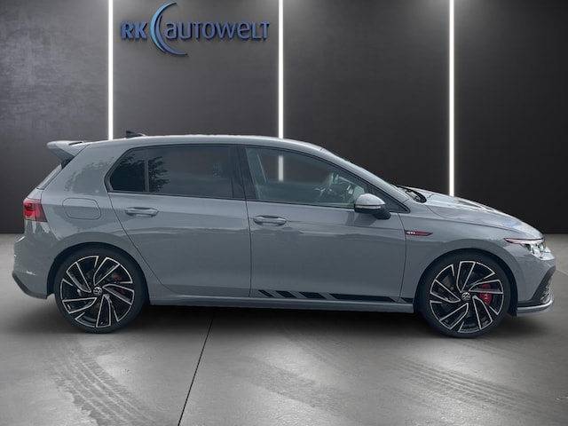 Volkswagen Golf 2.0 TSI Golf VIII