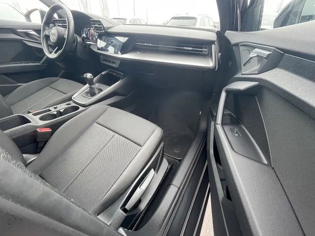 Audi A3 30 TDI Sedan Sportback