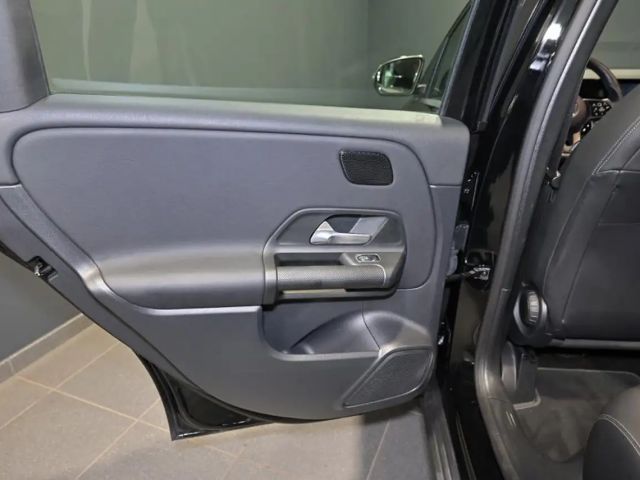 Mercedes-Benz B 250 B 250 e