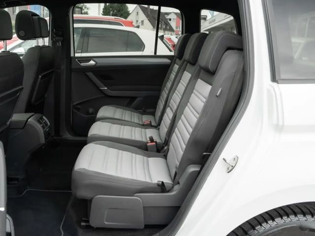 Volkswagen Touran DSG R-Line