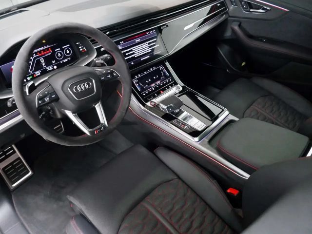 Audi RS Q8 Quattro