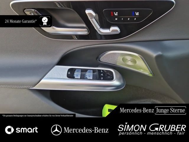Mercedes-Benz E 220 AMG Line E 220 d Sedan