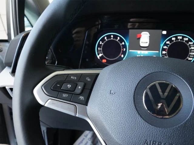 Volkswagen Golf 1.5 TSI Golf VIII