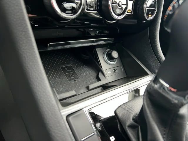 Skoda Superb 2.0 TSI 4x4 Combi Style Style