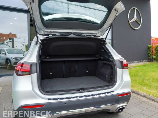 Mercedes-Benz GLA 200 Progressive