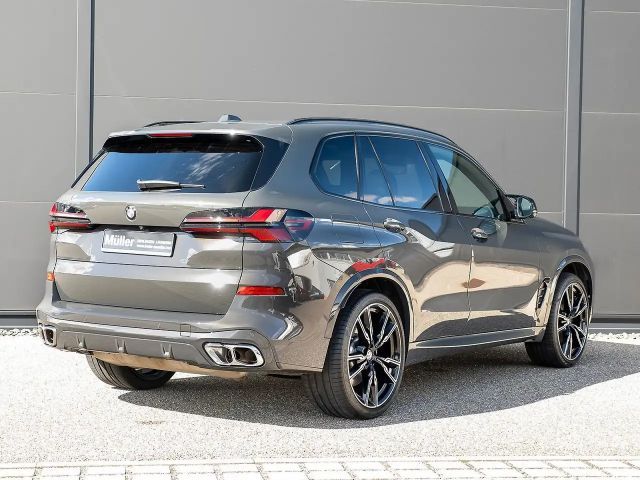 BMW X5 M60i xDrive