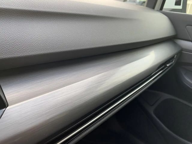 Volkswagen Golf 2.0 TSI Style Variant