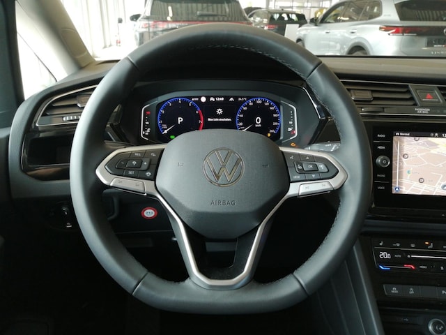 Volkswagen Touran 1.5 TSI DSG