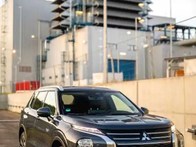Mitsubishi Outlander PHEV
