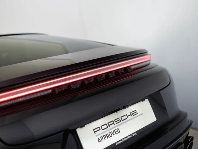 Porsche Panamera 4 E-Hybrid