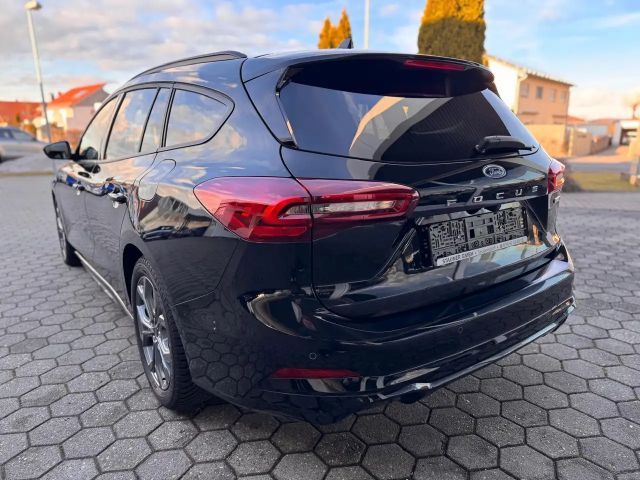 Ford Focus ST Line Wagon