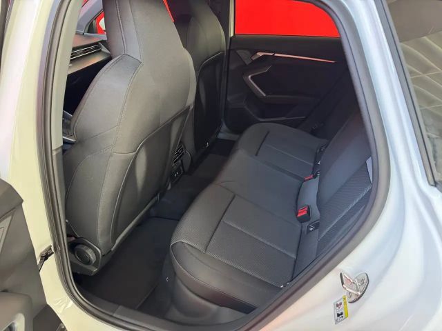 Audi A3 30 TFSI Sedan