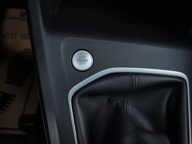 Volkswagen Golf Rabbit TSI