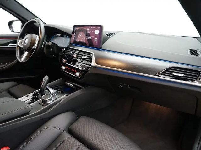 BMW 530 530e Touring