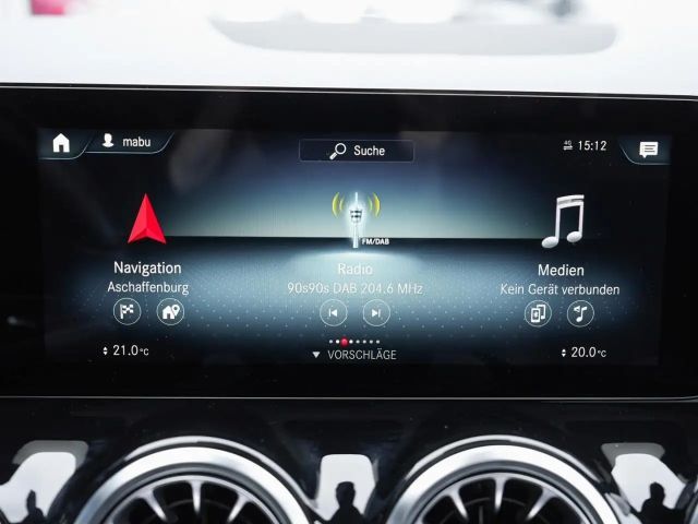 Mercedes-Benz EQA 350 4MATIC AMG Line