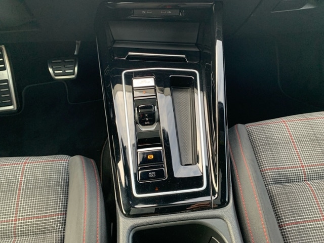 Volkswagen Golf 2.0 TSI DSG GTI