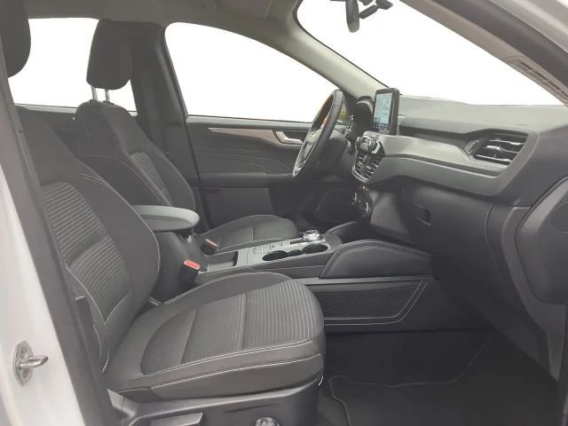 Ford Kuga Ganzjahresreifen + Winter-Paket